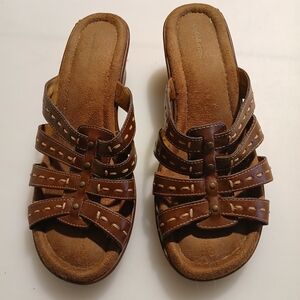 Croft & Barrow Brown Sandals Sz 8.5 Comfy Cute & Stylish